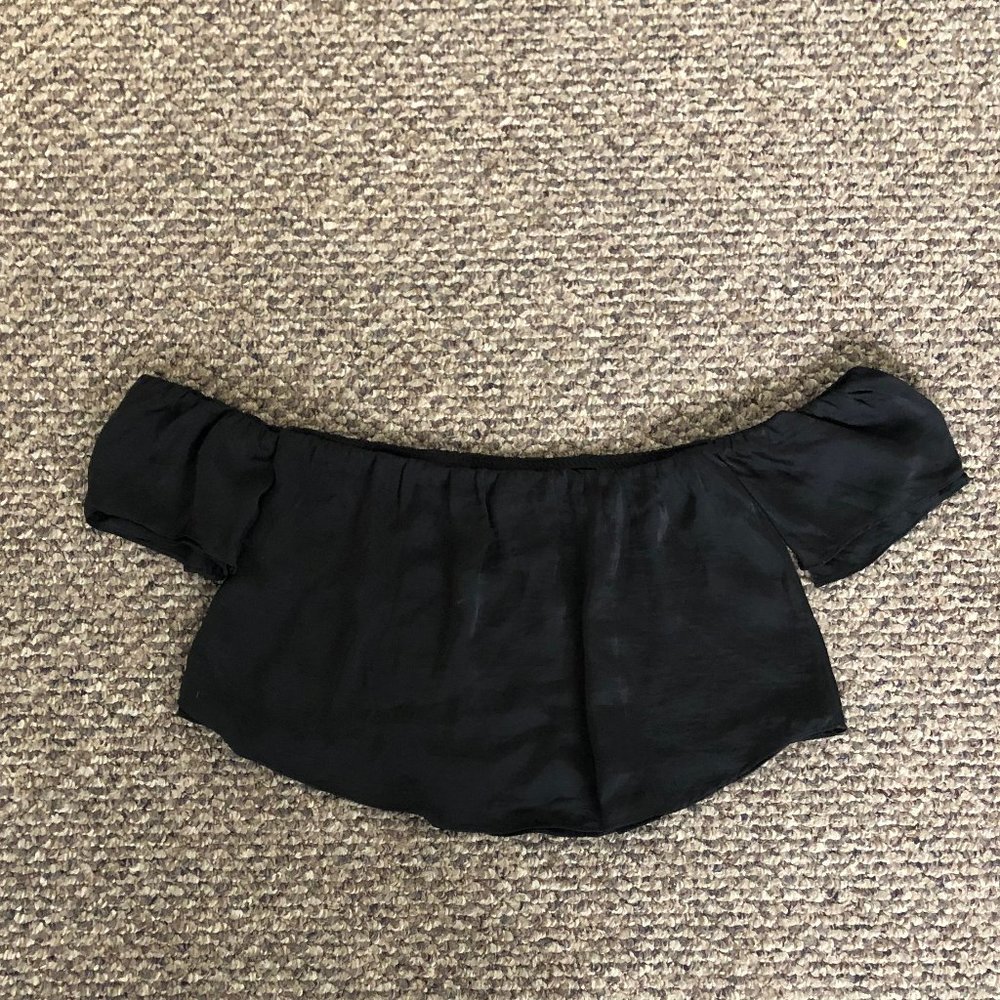 Lucca Off The Shoulder Crop Top